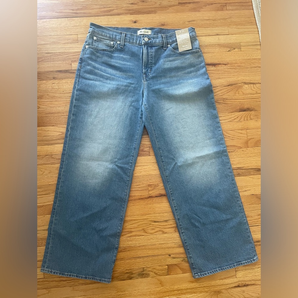 Madewell NWT - The Perfect Wide Leg Vintage Mid-Rise Jean. Size 31, Almanza Wash